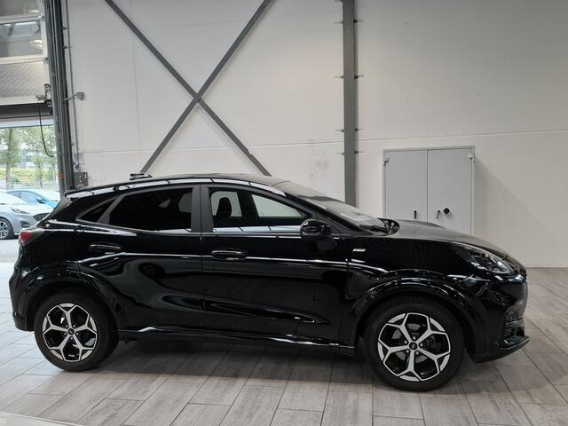 Ford PUMA EcoBoost Hybrid 125pk ST-Line | Winterpack | Cruise control | Camera | Clima | SYNC 4 | All-season banden |