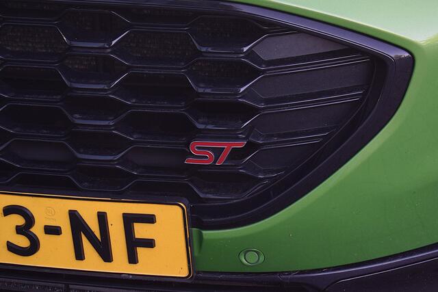 Ford PUMA 1.5 EcoBoost ST-X | 170 PK | Pano | Sportstoelen | Stuur- en Stoelverwarming