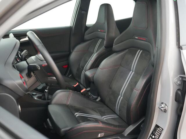 Ford PUMA ST-X 1.5 200pk PERFORMANCE PACK |launch control|B&O|blind spot|Apple Carplay|parkeercamera|winterpack|cruise control|19" LMV|
