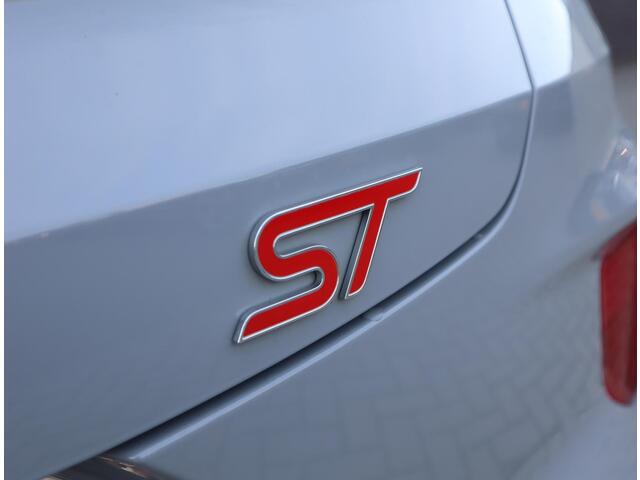 Ford PUMA 1.5 EcoBoost ST-X | Pano | Performance Pack | Keyless | Camera | Stuur, Stuur en Voorruitverwarming