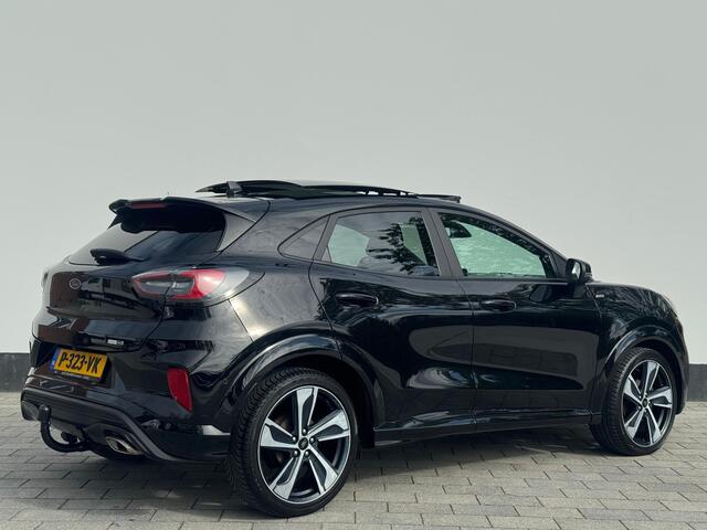Ford PUMA EcoBoost Hybrid ST-Line X | Trekhaak | Winter Pack | B&O | 19'' | LED | Camera | Panoramadak | Adapt. Cruise | Keyless |