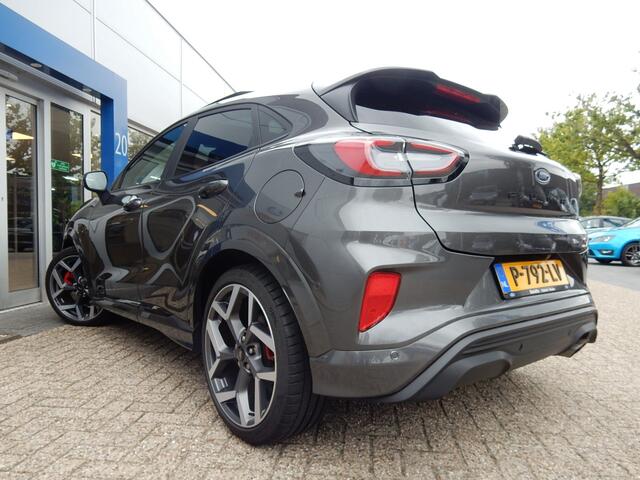 Ford PUMA 1.5 200PK ST-X Performance | Panorama | Winter Pack | Ford performance AGR stoelen |