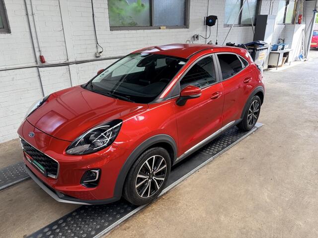Ford PUMA Titanium Automaat Cruise Clima Navi Trekhaak Winterpack