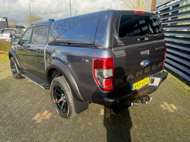Ford RANGER 2.0 TD 213 PK AUT EURO 6 LEDER NAVI CLIMA CRUISE RAPTOR PACK NAP ¤ 24495 EXCL Auto in zeer goede staat dealer onderhouden , mag 3500 kg trekken , meest luxe uitvoering met hardtop met 3 zijkleppen . afleverpakket naar keuze