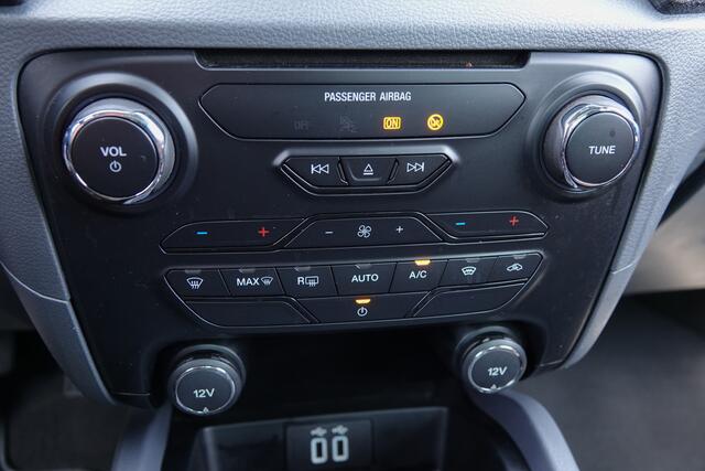 Ford RANGER 3.2Tdci 200Pk Supercab | Wildtrak | 2-Persoons | Grijs kenteken | Trekhaak | 3.500Kg trekgewicht | 18''