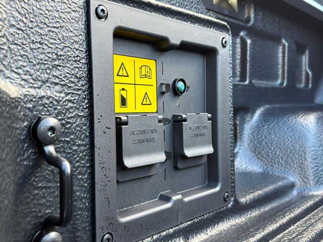 Ford RANGER 2.3 PHEV Stormtrak Double Cab 281pk | 5 persoons! | Technology Pack Plus Trailer | Cargo Area Management System | Power Rollertop | Prijs excl. BTW incl. BPM | laadkabel mode 3 16A