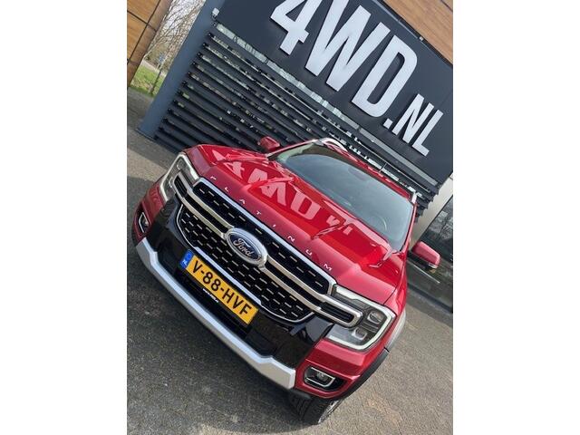 Ford RANGER 3.0 TD V6 AUT 241 PK EURO 6 2P VAN BPM VRIJ 3500 KG TREKGEWICHT V.A 58.900 Unieke 6 cylinder diesel motor ZONDER BPM FISCAAL VOORDELIG . AFGEBEELDE ACCESSOIRES TEGEN MEERPRIJS rijklaar ¤ 61.900 excl btw raptor pack BLACK WHEELS 20 TYRES AT FENDERS