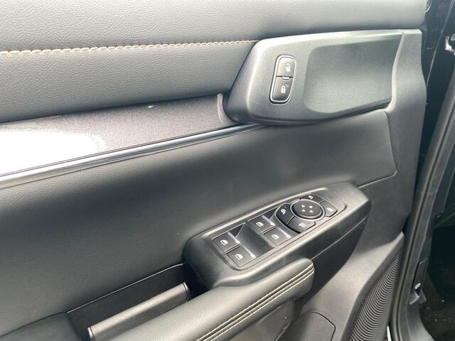 Ford RANGER Wildtrak Double Cab PHEV | DIRECT LEVERBAAR | 278PK | Trekhaak | Blis | 12" Infotainment scherm met SYNC 4 | Elektrisch 8-weg verstelbare en verwarmbare stoelen | 18" Lichtmetalen velgen