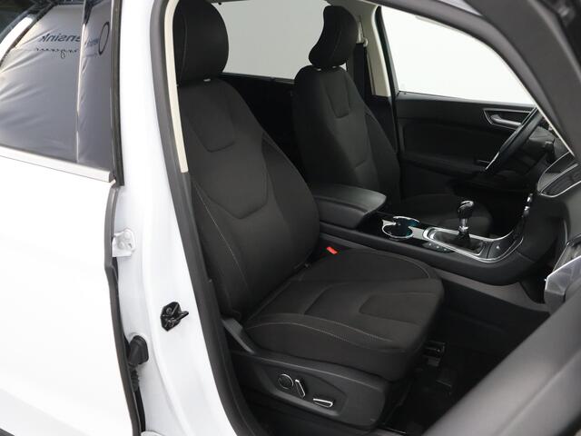 Ford S-MAX 1.5 Titanium 7p. Afn. Trekhaak | Navigatie | Stoelverwarming | Voorruitverwarming | 18" "