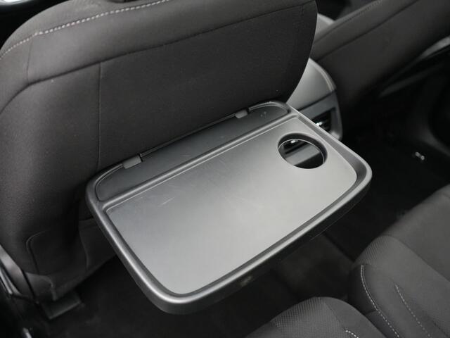 Ford S-MAX 2.0 Titanium Automaat 7-Persoons | Trekhaak Afneembaar Panodak | Navigatie | Carplay | Sfeerverlichting | DAB | Camera | Cruise Control | Elektrische Achterklep |