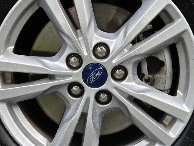 Ford S-MAX 2.5i HEV Luxury 5P Automaat / Trekgewicht 1.750 kg / Apple Carplay Android Auto / Allseason banden / Stoelverwarming / Achteruitrijcamera / Elektrische achterklep / Navigatie / Adaptief CC / Climate control / Keyless Entry/Start /