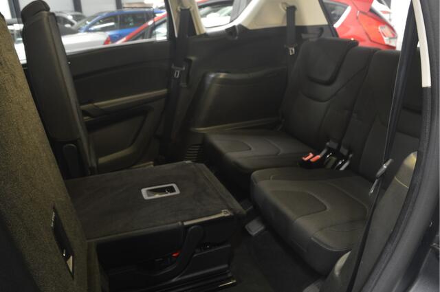 Ford S-MAX 2.0 Titanium 7persoons // AUTOMAAT // ADAPTIVE CRUISE // STUUR&STOELVERWARMING // ELECTR. TREKHAAK //