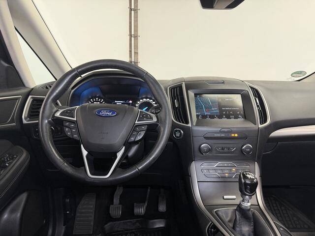 Ford S-MAX 1.5 Titanium Trekhaak Winter Pack