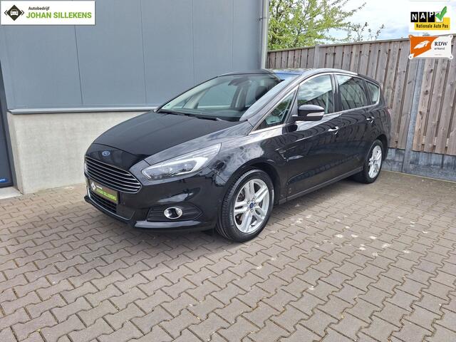Ford S-MAX 1.5 Titanium | Airco | APK tot 08-2027 | Cruise Control | LED dagrijverlichting | Voorstoelen Verwarmd & memory seat functie |