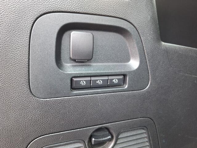 Ford S-MAX 1.5 Titanium | Airco | APK tot 08-2027 | Cruise Control | LED dagrijverlichting | Voorstoelen Verwarmd & memory seat functie |