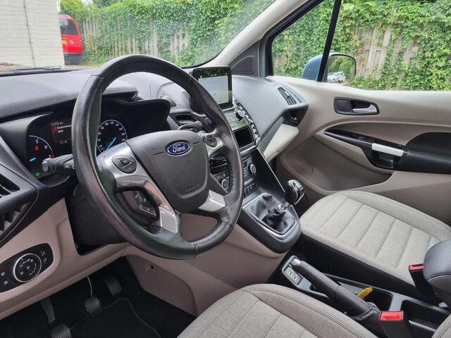 Ford TOURNEO CONNECT Compact 1.0 Titanium PANORAMADAK / NAVI / CAMERA / CRUISE / PDC
