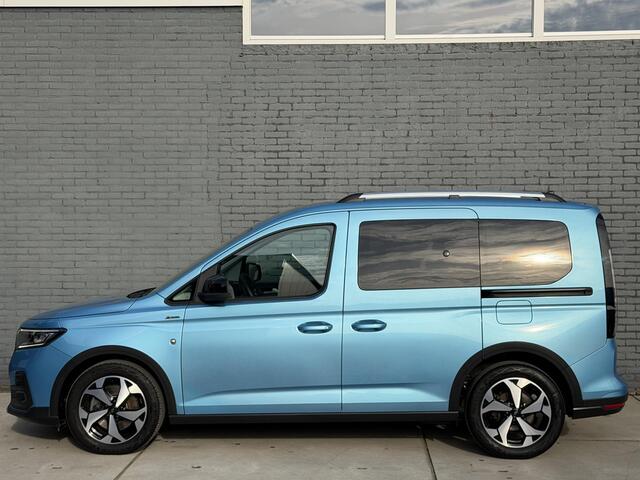 Ford TOURNEO CONNECT 1.5 EB | 7-PERSOONS | PANO | BOVAG!