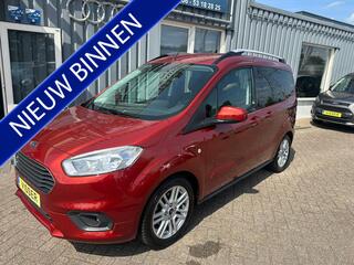 ford-tourneo-courier-1.0-titanium