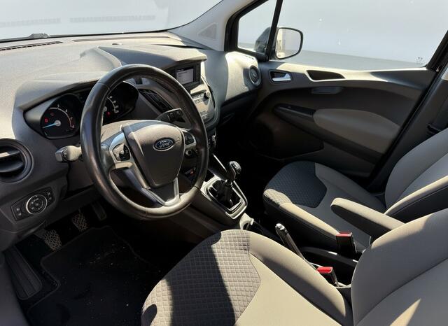 Ford TOURNEO COURIER 1.0 Titanium 12 maand garantie