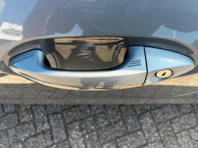 Ford TOURNEO COURIER 1.0 EcoBoost 125 PK Titanium| RIJKLAAR |
