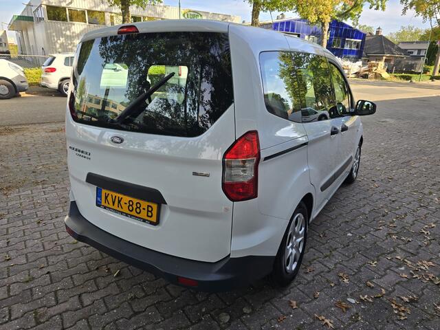 Ford TOURNEO COURIER – foto 9