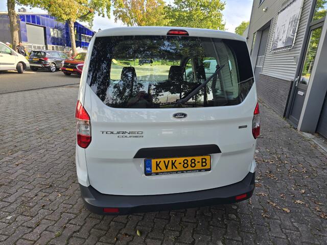 Ford TOURNEO COURIER – foto 10