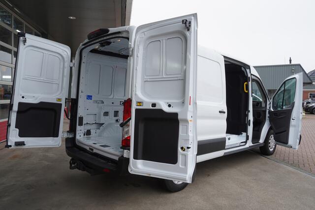 Ford TRANSIT 350L 2.0 TDCI 165PK L3H2 Trend RWD Automaat Airco | Cruise | Camera | Trekhaak 3.500KG | Standkachel