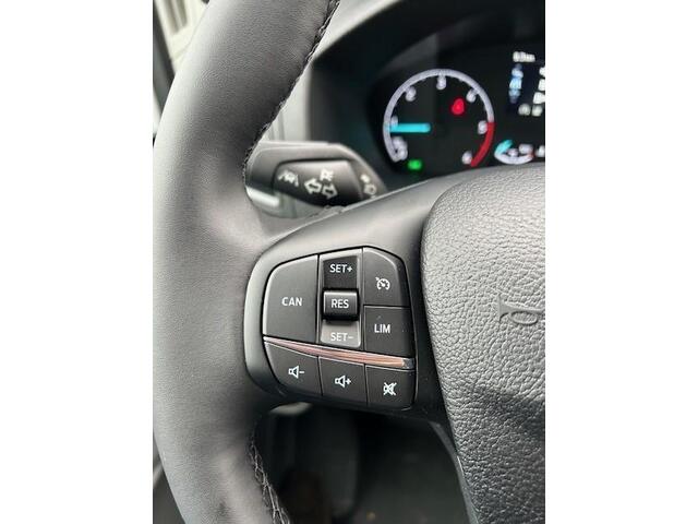 Ford TRANSIT 330 2.0 TDCI L3H2 Trend E6.2 130 pk FWD | Cruise Control | Airco | Radio
