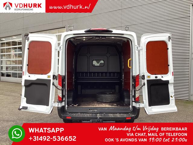 Ford TRANSIT 2.0 TDCI 130 pk L3H2 DC Dubbel Cabine 7 Pers. / Adapt. Cruise/ CarPlay/ PDC/ Navi/ Camera/ Airco/ Trekhaak