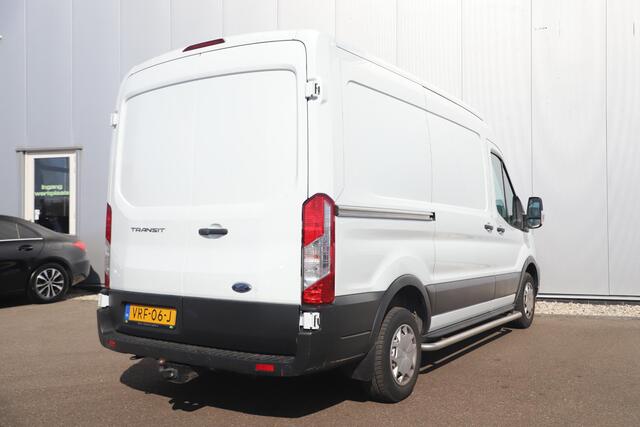 Ford TRANSIT 290 2.0 TDCI L2H2 Trend 3 Persoosn Trekhaak Airco Cruise Radio Bluetooth Lane Assist