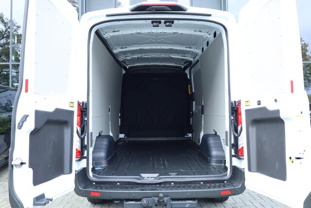Ford TRANSIT 350 2.0 TDCI L3H2 Trend | Airco | Navi | Cruise | Apple Carplay | Trekhaak | 2.800kg trekgewicht