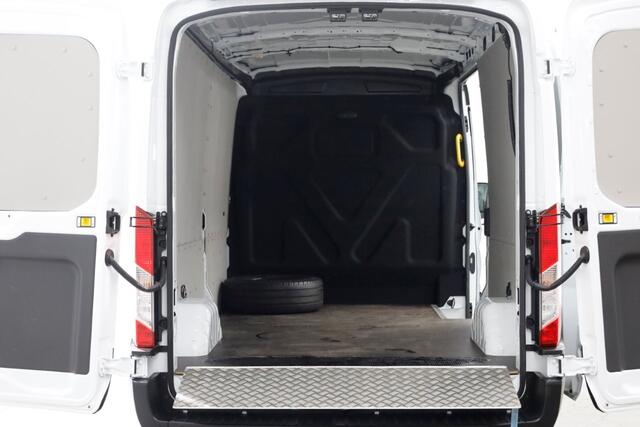 Ford TRANSIT 350 2.0 TDCI 130pk RWD L3H2 Trend Airco/Navi/Laadklep 500kg 06-2020
