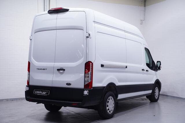 Ford TRANSIT 2.0 TDCI 130 pk L3H3 Trend Navi, Camera, DAB+ Dodehoek Assist, Laadruimte Pakket, PDC V+A, Hoog Dak, 3-Zits