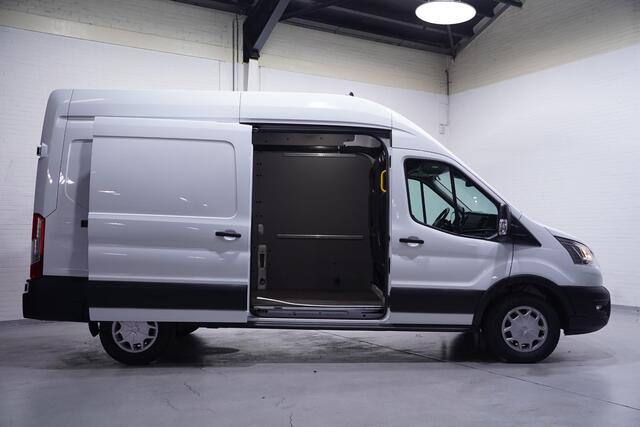Ford TRANSIT 2.0 TDCI 130 pk L3H3 Trend Navi, Camera, DAB+ Dodehoek Assist, Laadruimte Pakket, PDC V+A, Hoog Dak, 3-Zits