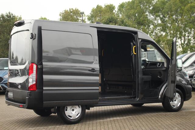 Ford TRANSIT 350 2.0TDCI 165pk L2H2 Trend | Automaat | 2800kg trekgewicht | L+R Zijdeur | Carplay/Android | Camera | Cruise | Sync 4 13" | Lease 753,- p/m