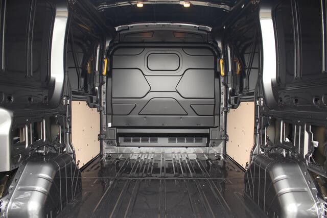 Ford TRANSIT 350 2.0TDCI 165pk L2H2 Trend | Automaat | 2800kg trekgewicht | L+R Zijdeur | Carplay/Android | Camera | Cruise | Sync 4 13" | Lease 753,- p/m