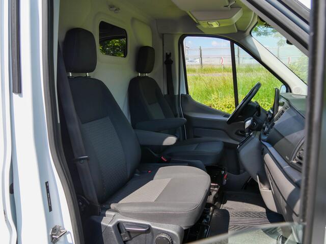 Ford TRANSIT 330 2.0 TDCI 170PK Automaat L2H2 Trend | CAMERA | APPLE CARPLAY |