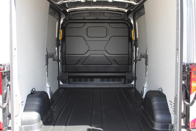 Ford TRANSIT 350 2.0 TDCI L3H2 Trend 130pk - Facelift - 2x Schuifdeur - Adaptive Cruise - Navigatie - Blind Spot - 360 Camera - Stoel - Stuurverwarming - Rijklaar