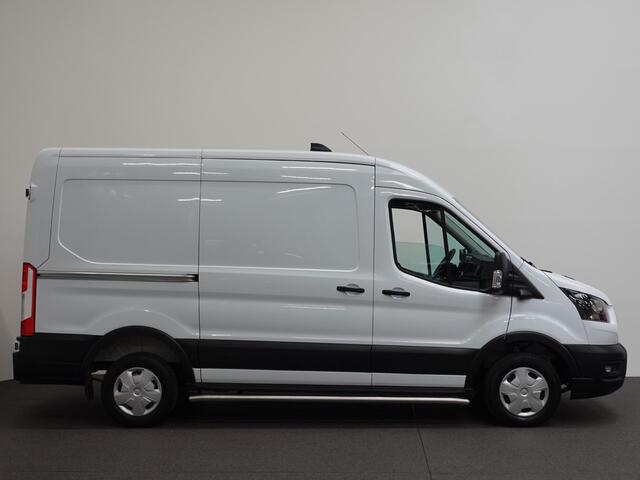Ford TRANSIT 105pk 2.0 L2H2 Trend Airco Trekhaak Navi Cruise Airco Navi Trekhaak Cruise Control