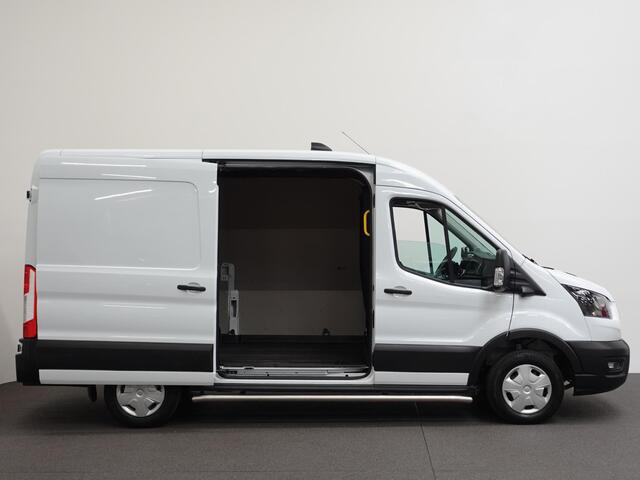Ford TRANSIT 105pk 2.0 L2H2 Trend Airco Trekhaak Navi Cruise Airco Navi Trekhaak Cruise Control