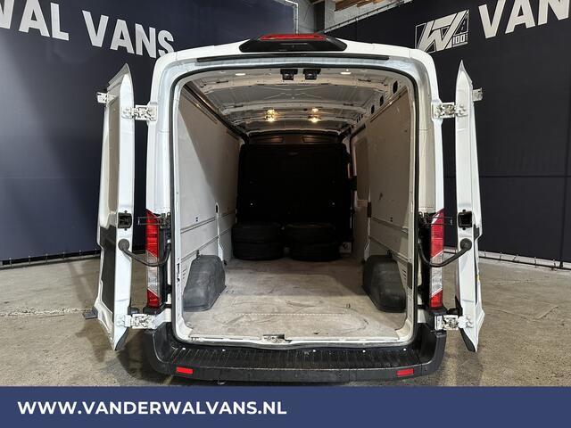 Ford TRANSIT 2.0 TDCI 131pk L3H2 Euro6 Airco | Camera | Navigatie | Apple Carplay | Android Auto Cruisecontrol, Parkeersensoren, Elektrisch verstelbare bestuurdersstoel, Verwarmde voorruit, Stoelverwarming, Bijrijdersbank