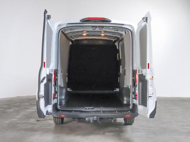Ford TRANSIT 130pk L2H2 Trend Automaat Airco Navigatie Cruise Control Trekhaak Camera 360 Parkeersensoren Carplay