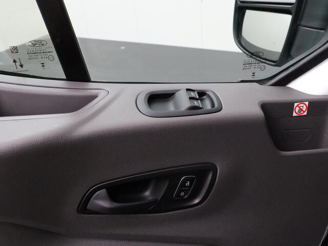 Ford TRANSIT 2.0TDCI 170PK L4H3 Jumbo | Airco | Navigatie | 3-Persoons | Betimmering