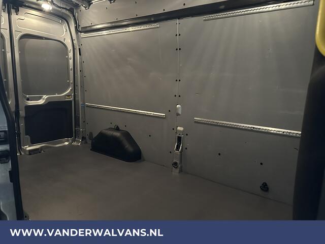 Ford TRANSIT 2.0 TDCI 170pk L3H3 Euro6 Airco | Navigatie | 2500kg Trekhaak | Cruisecontrol Verwarmde voorruit, Parkeersensoren, Bijrijdersbank