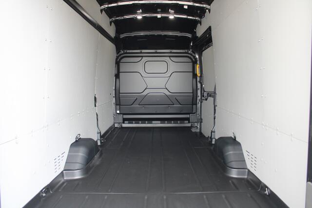 Ford TRANSIT 350 2.0 TDCI L4H3 Trend RWD 165pk - 360 Camera - Trekhaak - Stoel/Stuur verwarming - ACC - Blindspot - Rijklaar