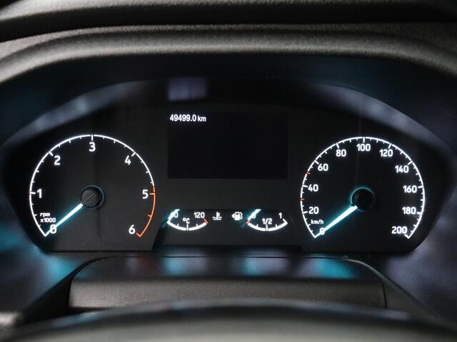 Ford TRANSIT 2.0TDCI 130PK L3H2 | Imperiaal | Trekhaak | Navigatie | Camera | Airco | Cruise | 3-Persoons