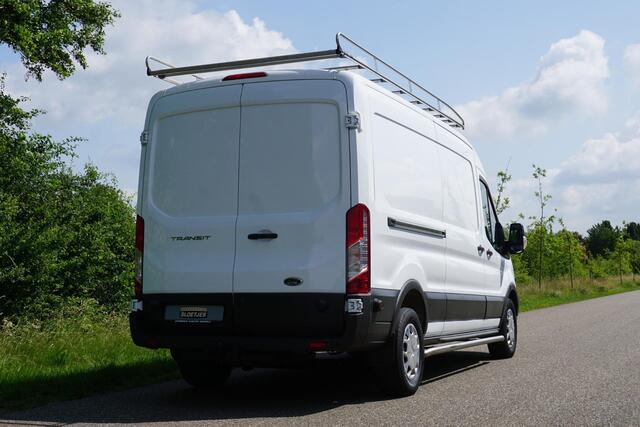 Ford TRANSIT 350 2.0 TDCI L3H2 Trend 3500 KG |131 pk |Camera |Cruise |Trekhaak |Parkeersensoren |Imperiaal |Sidebars |Bluetooth |Verwarmde voorruit |Airco |In Keurige staat