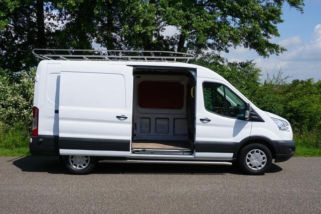 Ford TRANSIT 350 2.0 TDCI L3H2 Trend 3500 KG |131 pk |Camera |Cruise |Trekhaak |Parkeersensoren |Imperiaal |Sidebars |Bluetooth |Verwarmde voorruit |Airco |In Keurige staat