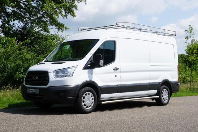 Ford TRANSIT 350 2.0 TDCI L3H2 Trend 3500 KG |131 pk |Camera |Cruise |Trekhaak |Parkeersensoren |Imperiaal |Sidebars |Bluetooth |Verwarmde voorruit |Airco |In Keurige staat