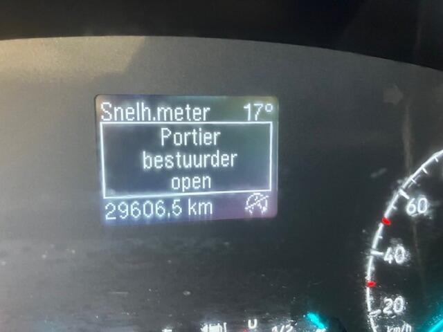 Ford TRANSIT Open laadbak met 29600 KM !!!